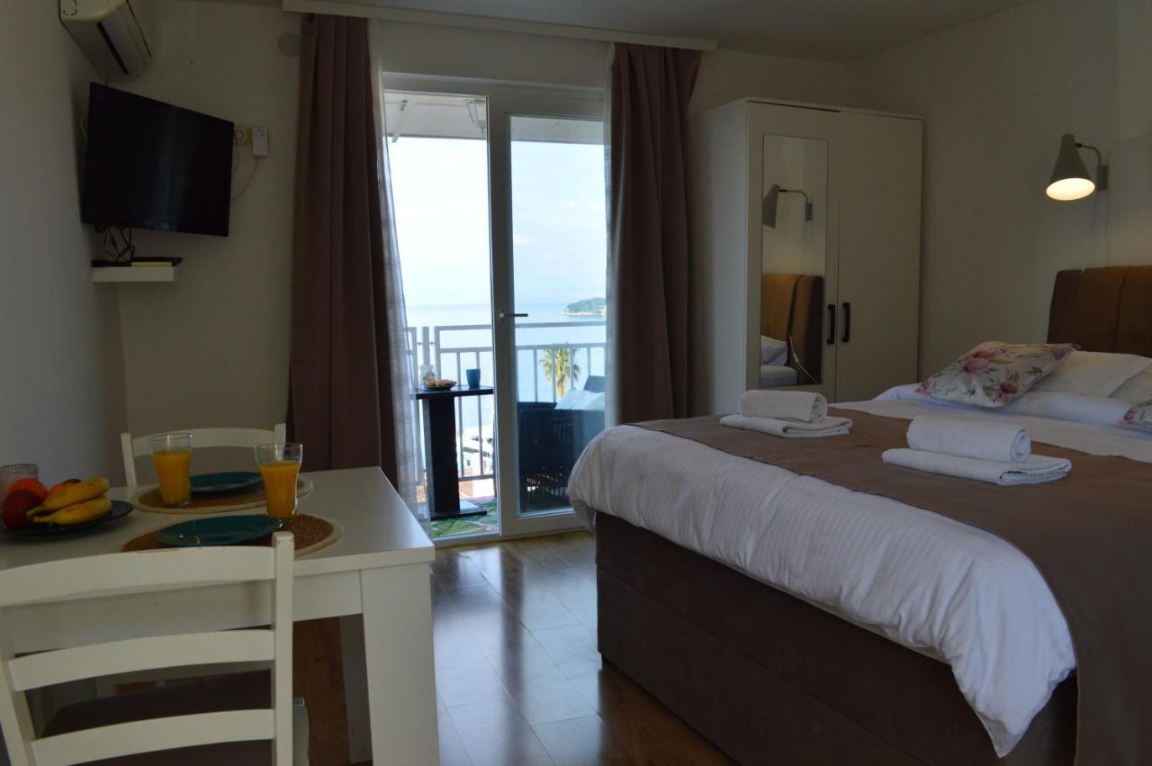Apartmani Luan ヴィス エクステリア 写真